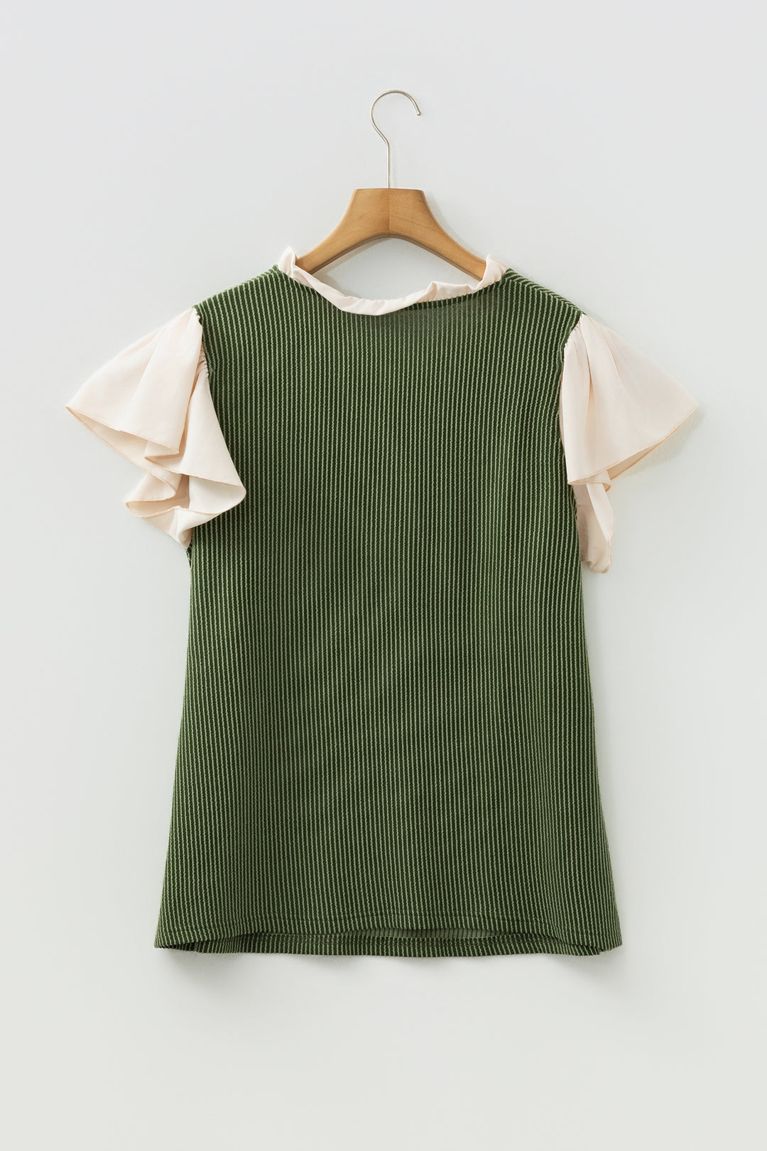 Vineyard Green Plus Size Contrast Frilled Neckline Ruffled Short Sleeve Ribbed Textured Blouse