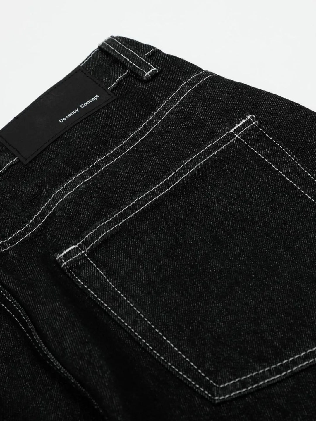 Men's Wide-Leg Contrast Stitch Jeans