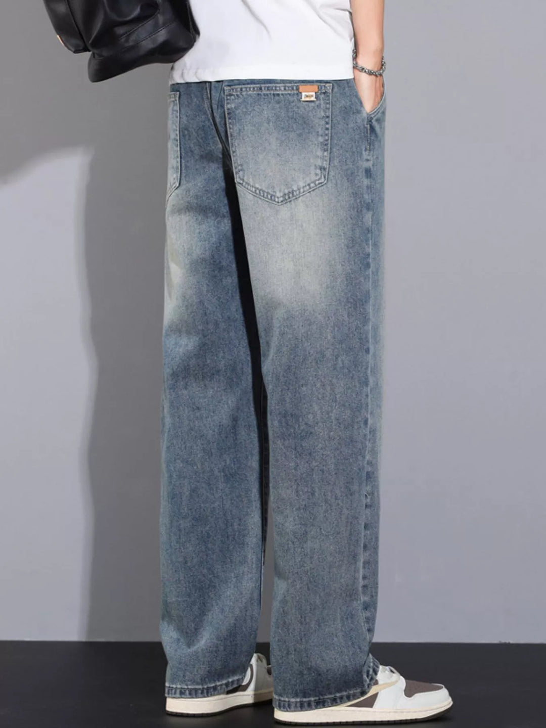 Men's Plus Size Pocketed Wide Leg Jeans
