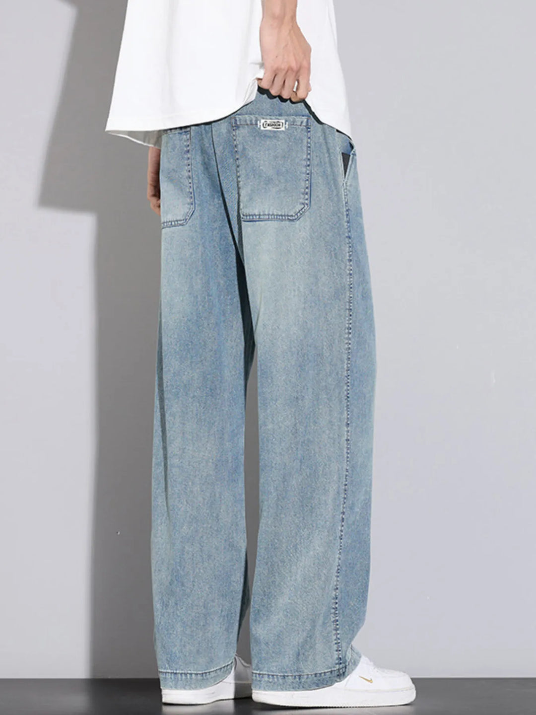 Men's Wide Leg Relaxed Fit Jeans