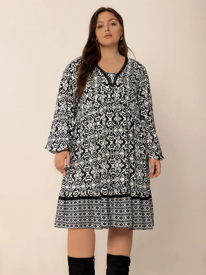 Plus Size Lace Detail Printed Balloon Sleeve Dress