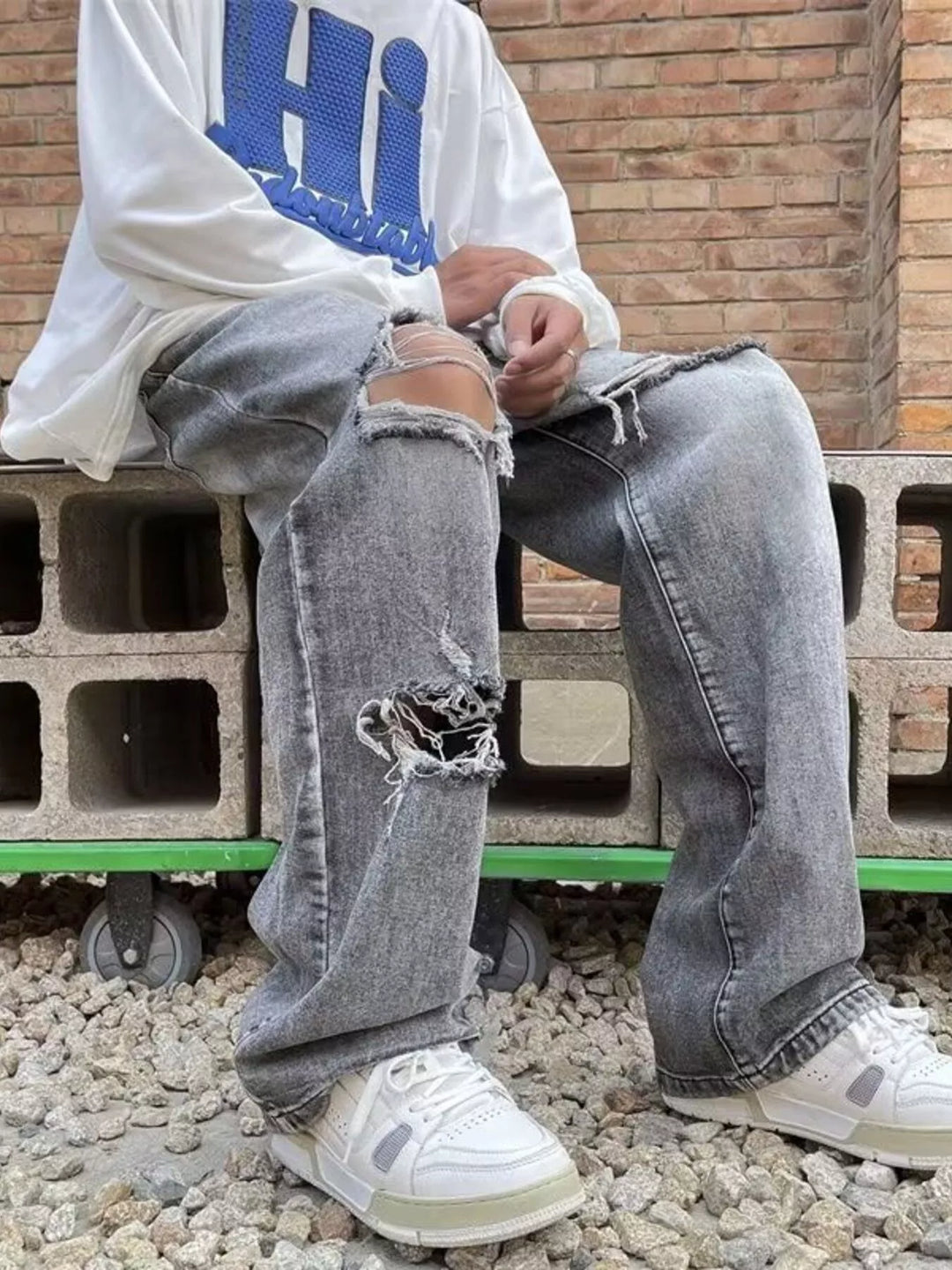 Men's Plus Size Distressed Wide Leg Jeans