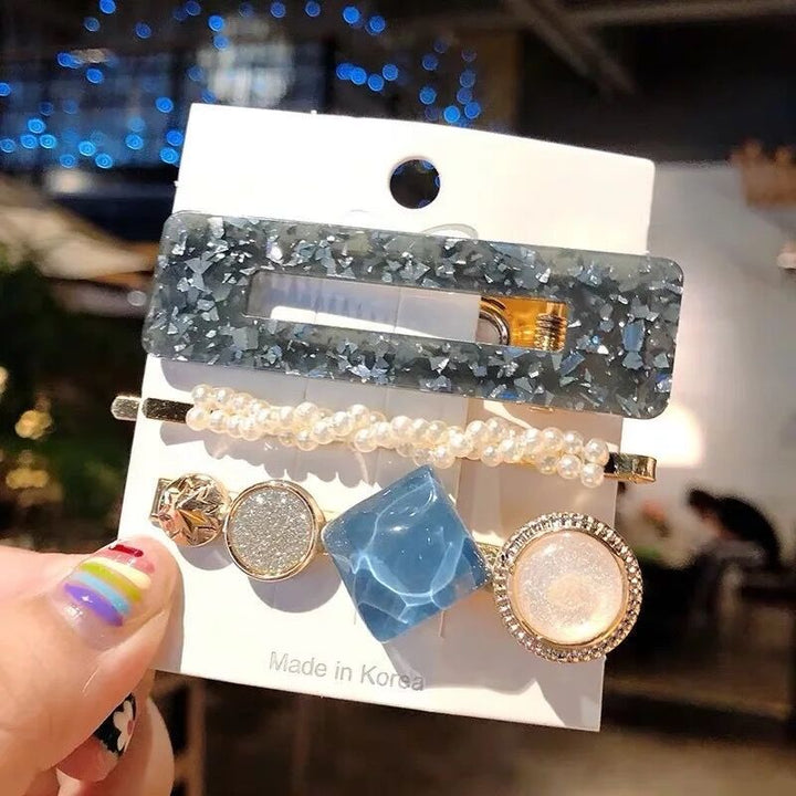 Pearl hair accessories