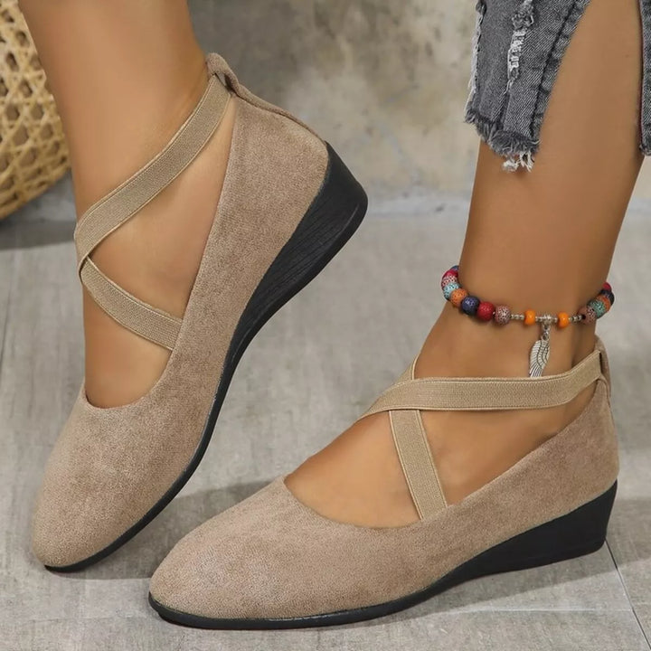 Round Toe Wedge Loafers