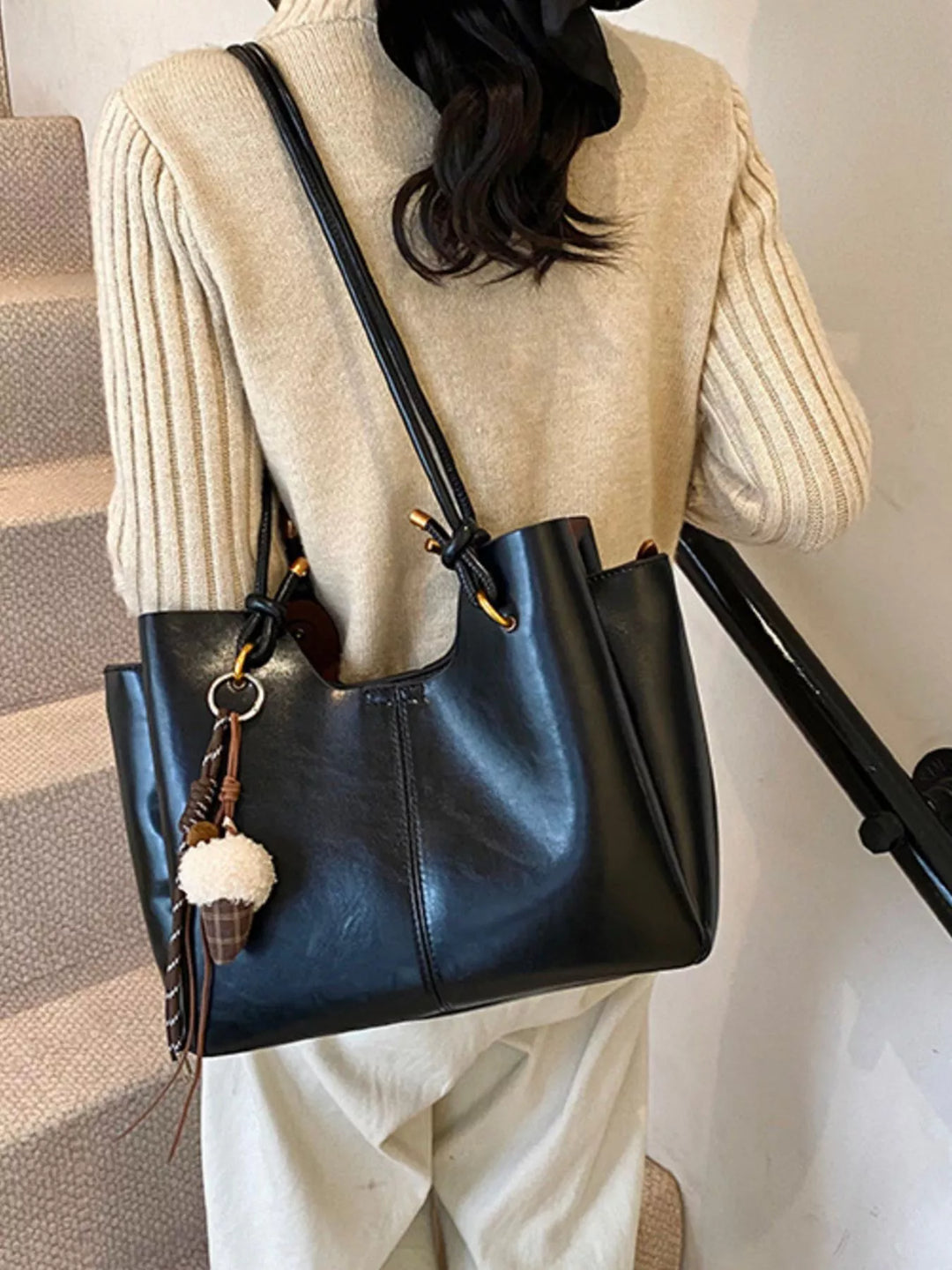 Large Capacity Shoulder Bag
