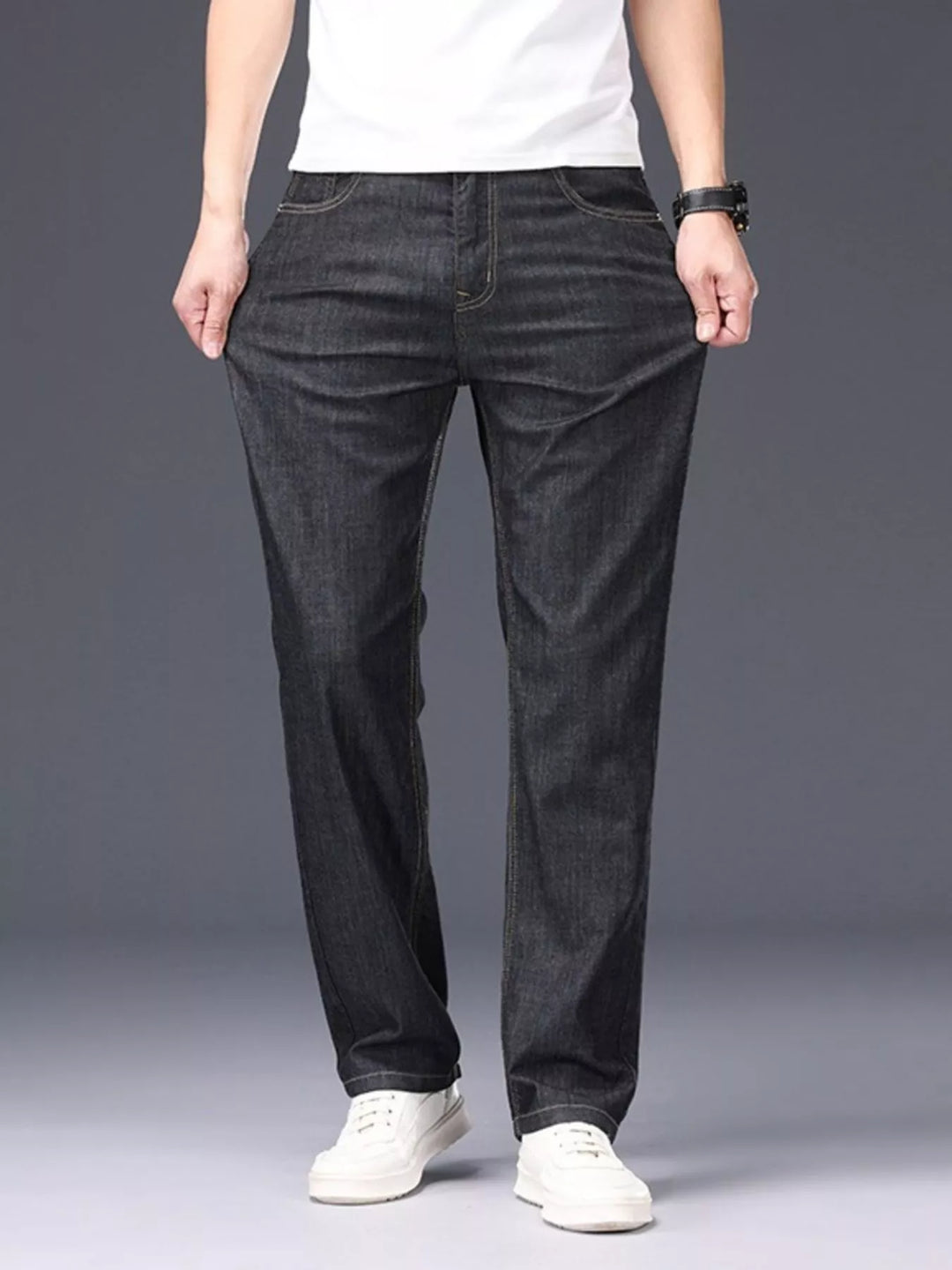Men's Loose Fit Jeans with Pockets