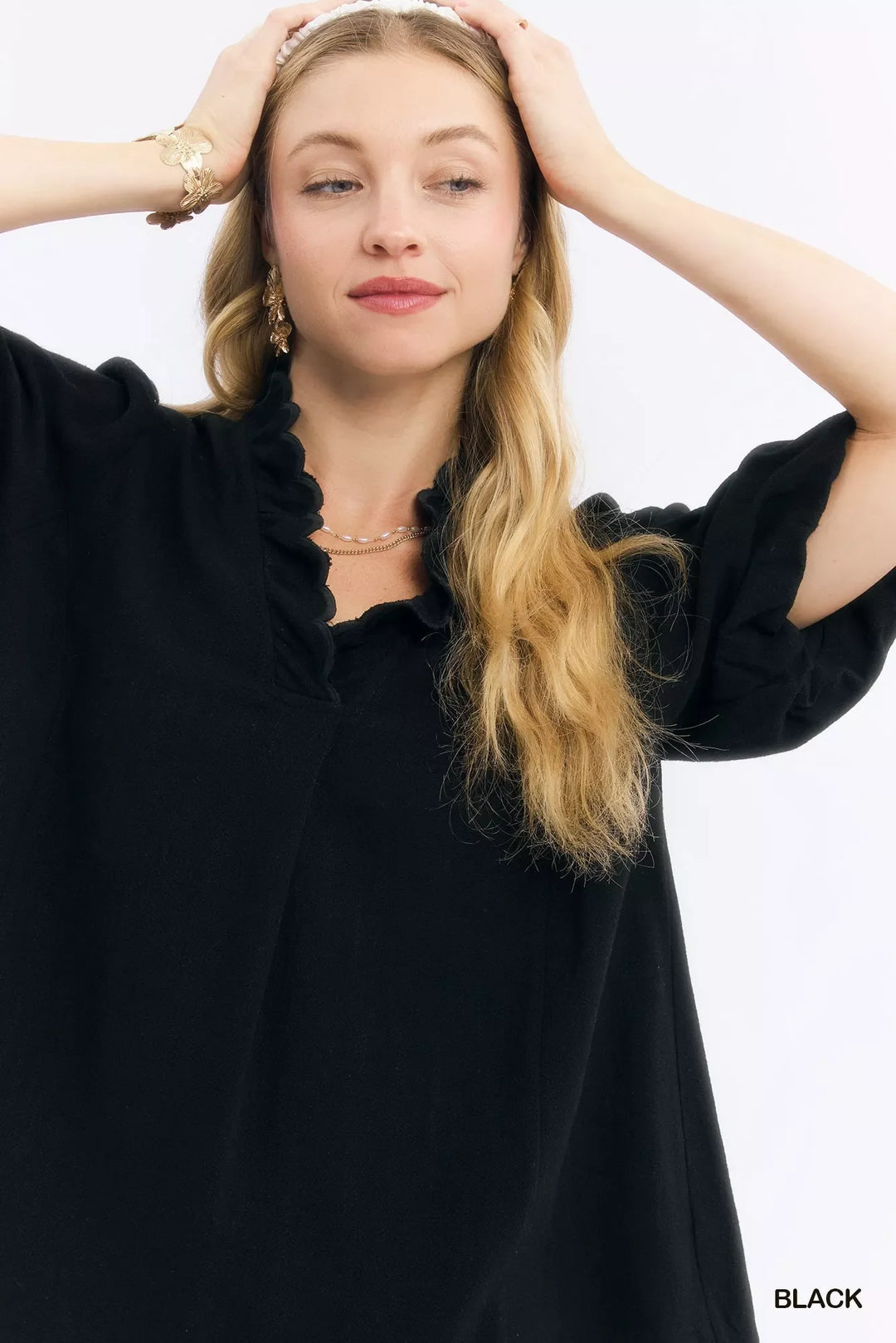 Umgee Linen Scallop Trim V-Neck Blouse