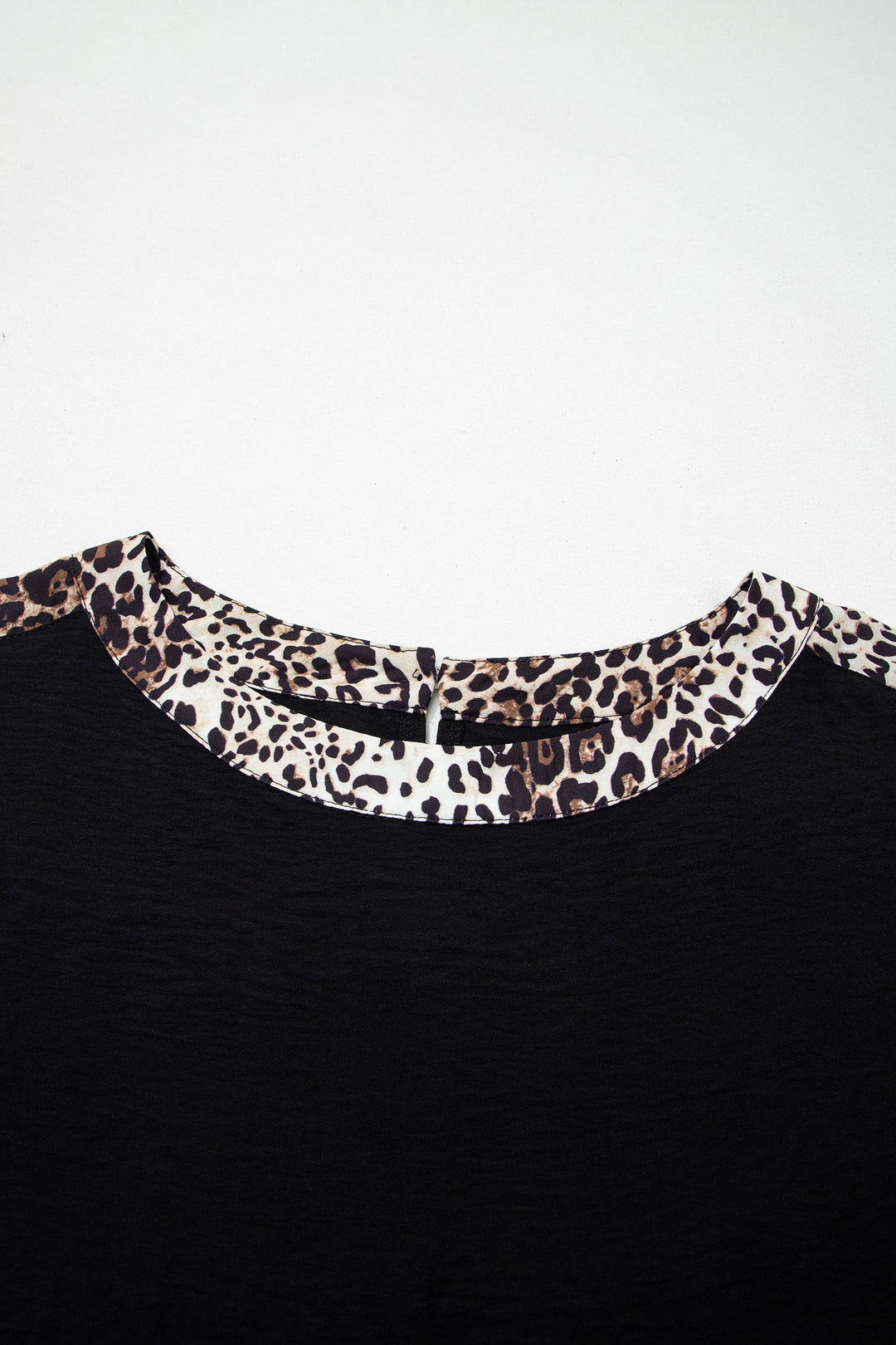 Black Plus Size Leopard Patchwork Round Neck Loose Tee