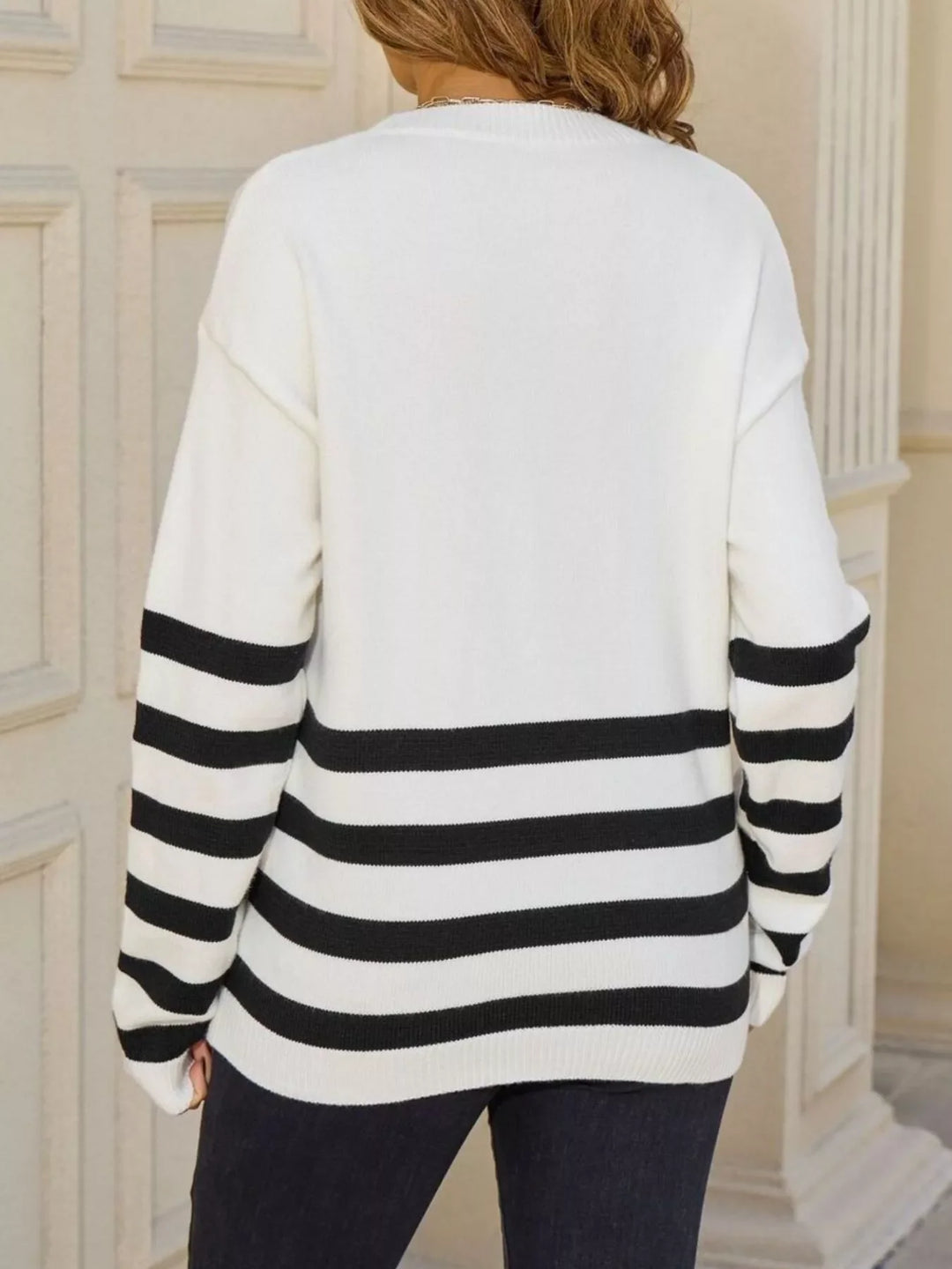 Striped Trim Crew Neck Sweater