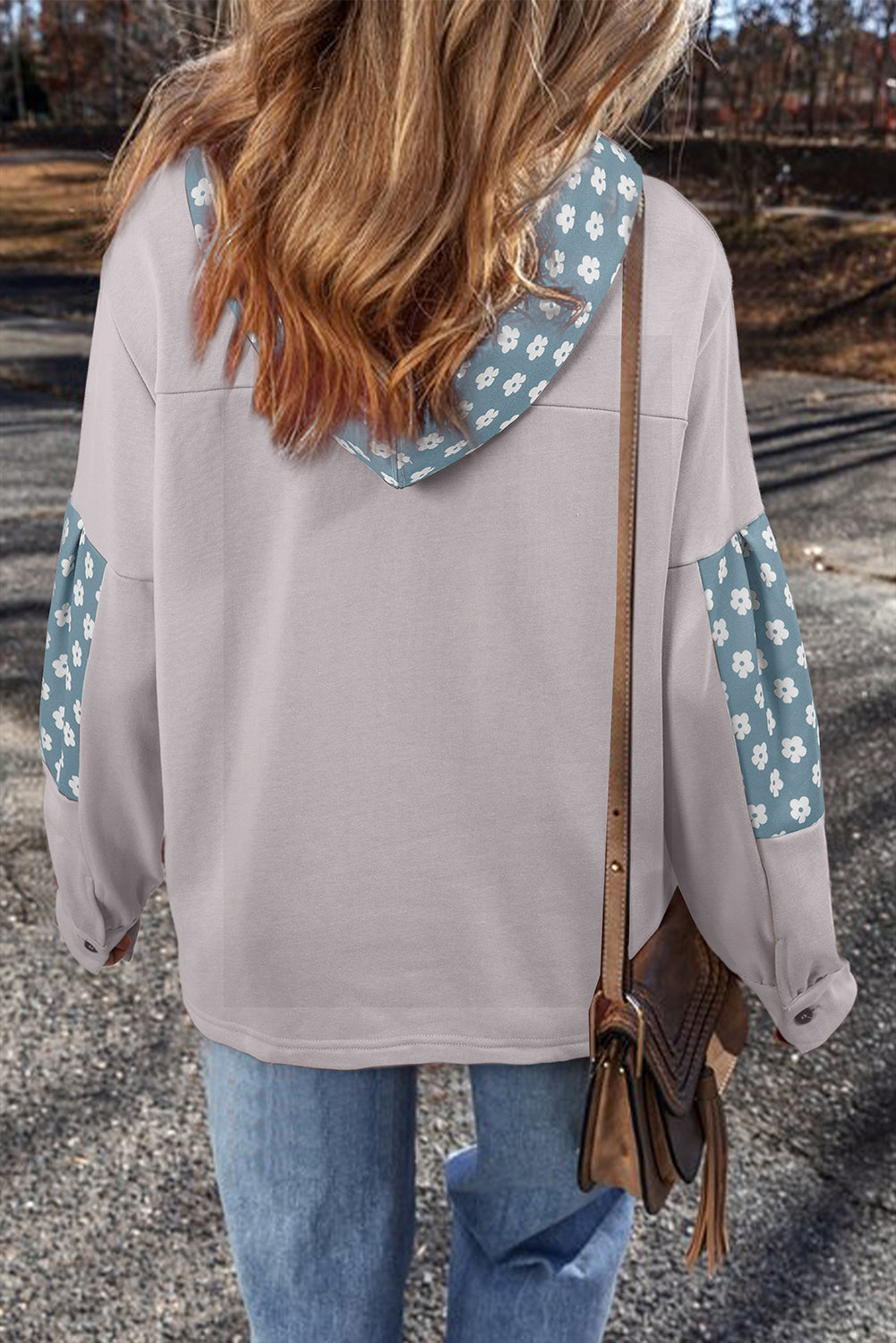 Sweat à capuche à cordon de serrage et motif patchwork floral bleu Beau