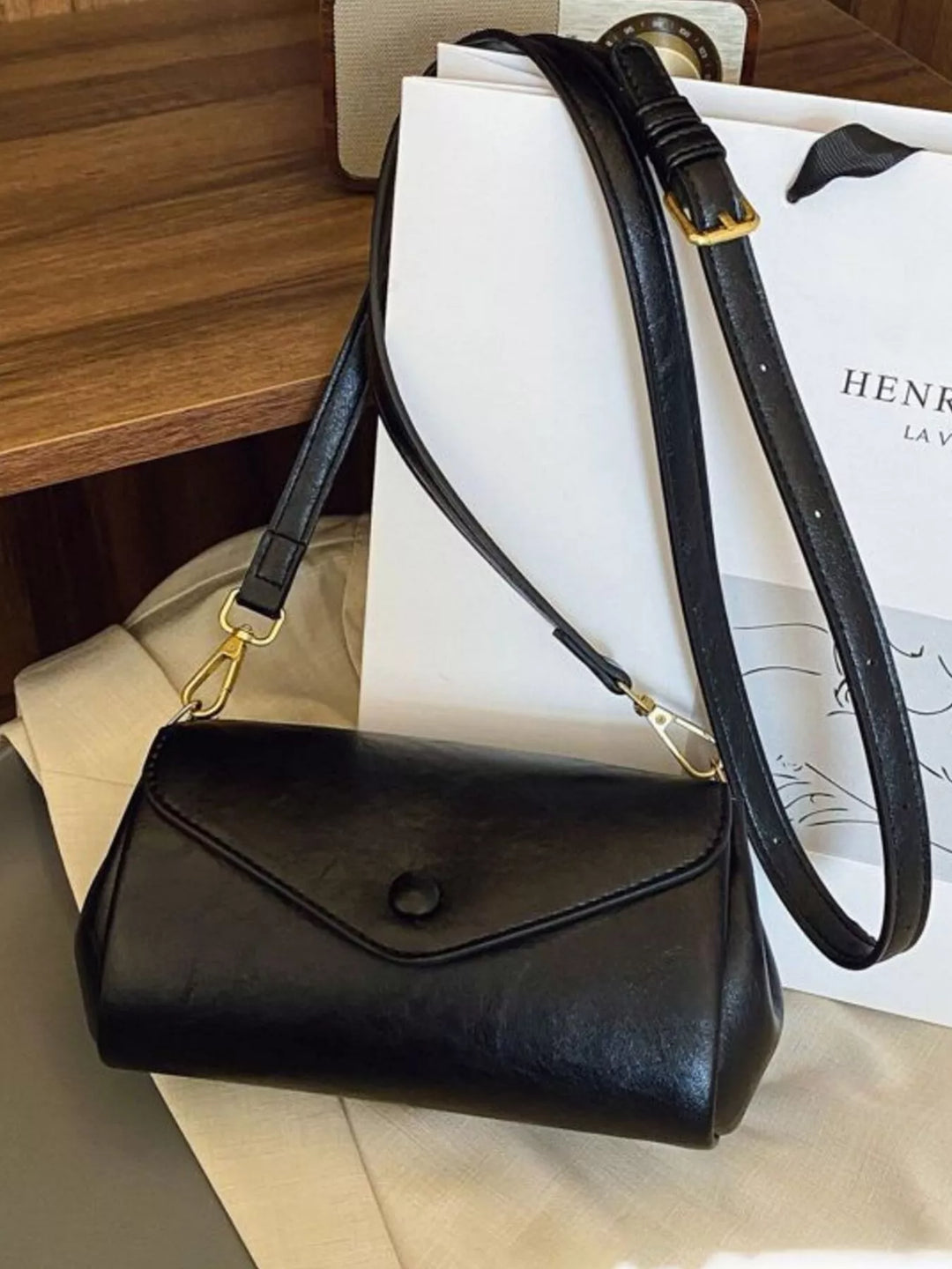 Vintage Style Flap Crossbody Bag