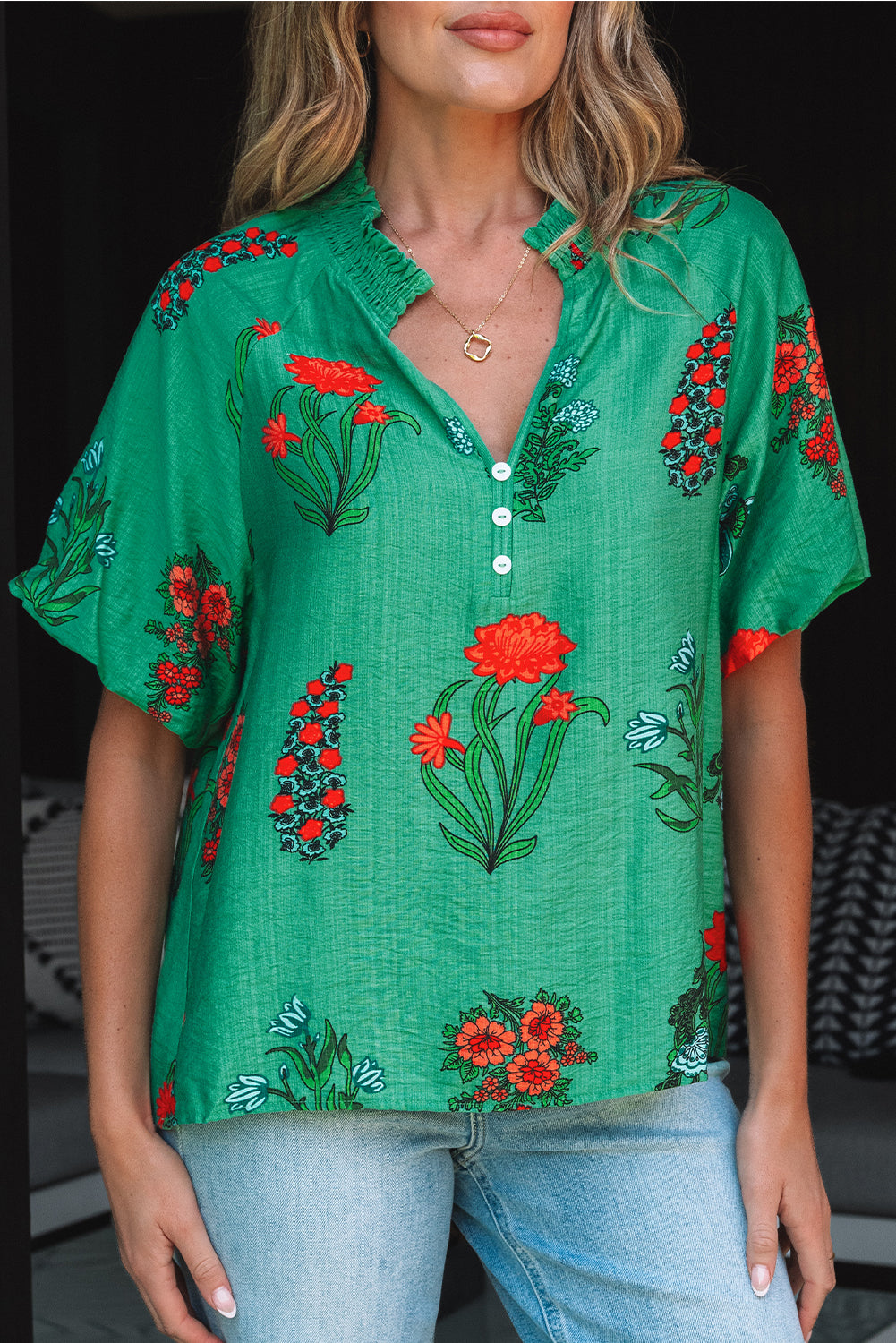 Chemisier à manches courtes et col en V boutonné à imprimé floral vert vif