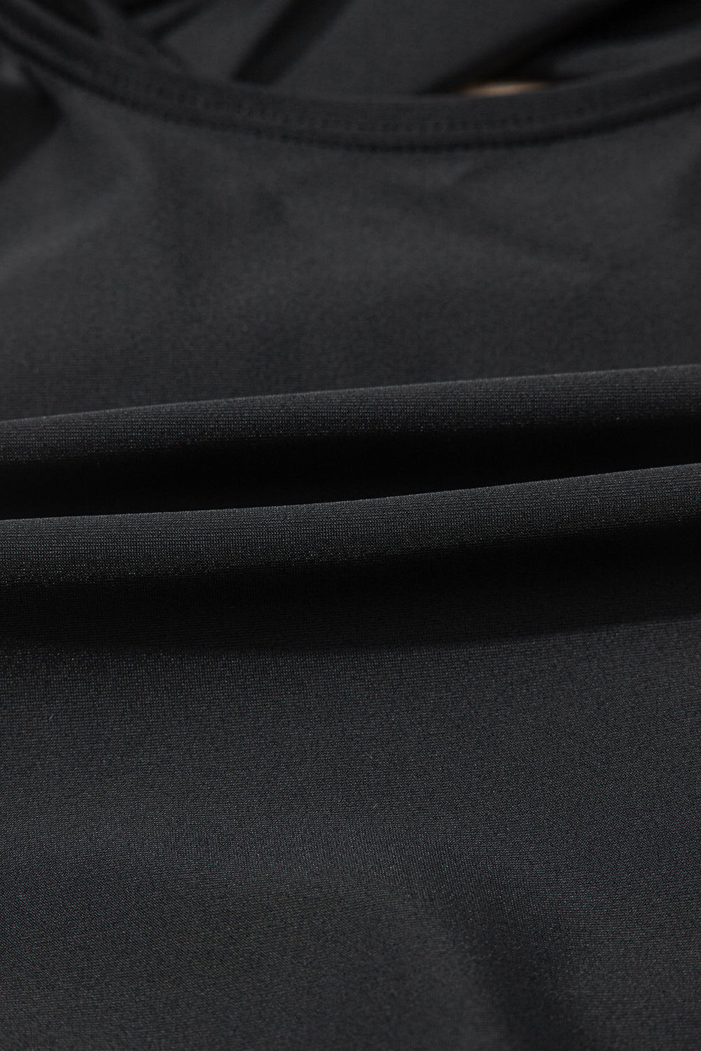 黑色 Ric Rac Trim 撞色拼布鏤空連身泳衣