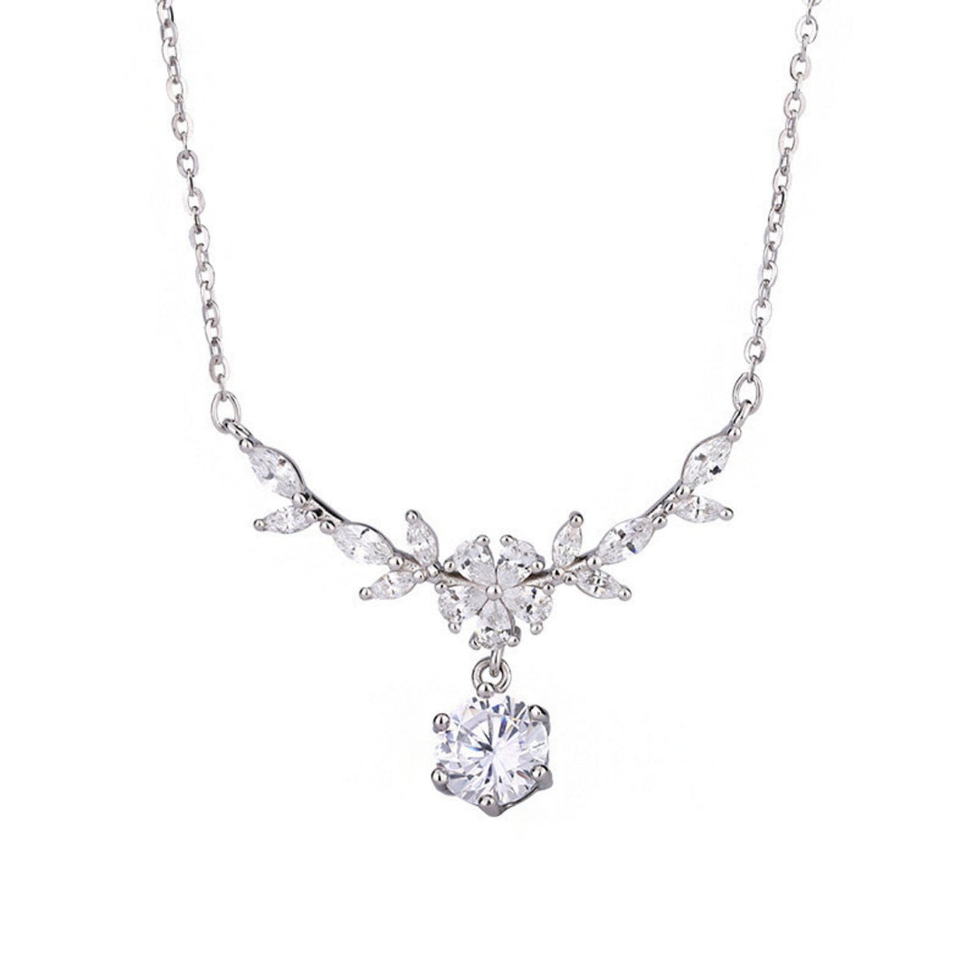 1 Carat Moissanite 925 Sterling Silver Leaf Flower Necklace