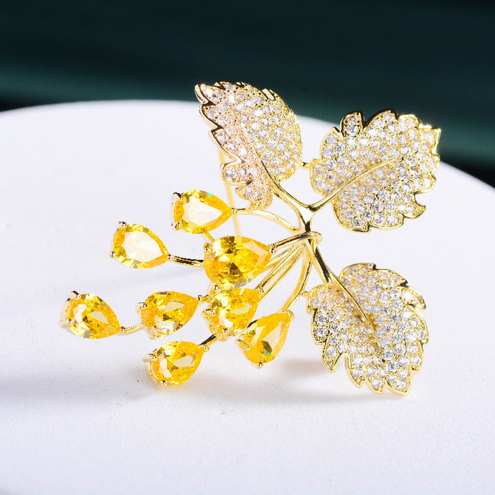 Fashionable And Elegant Grape Brooch Creative And Minimalist Pin