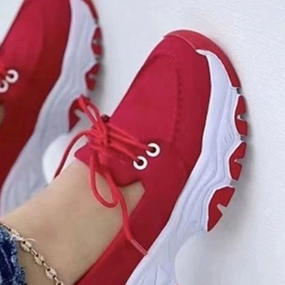 Lace Up Round Toe Sneakers