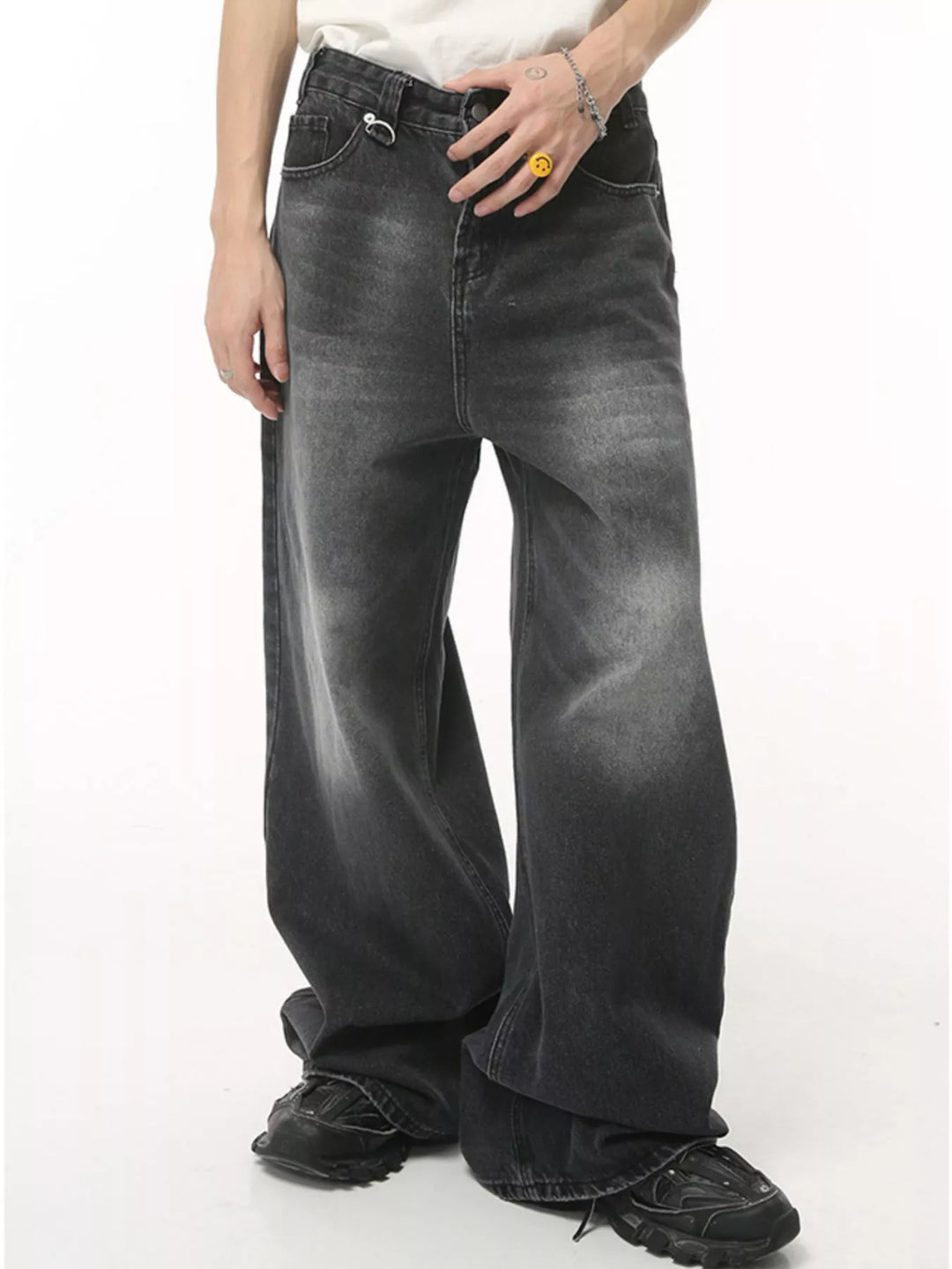 Men's Full Size Vintage Wash Wide Leg Jeans Plus Size