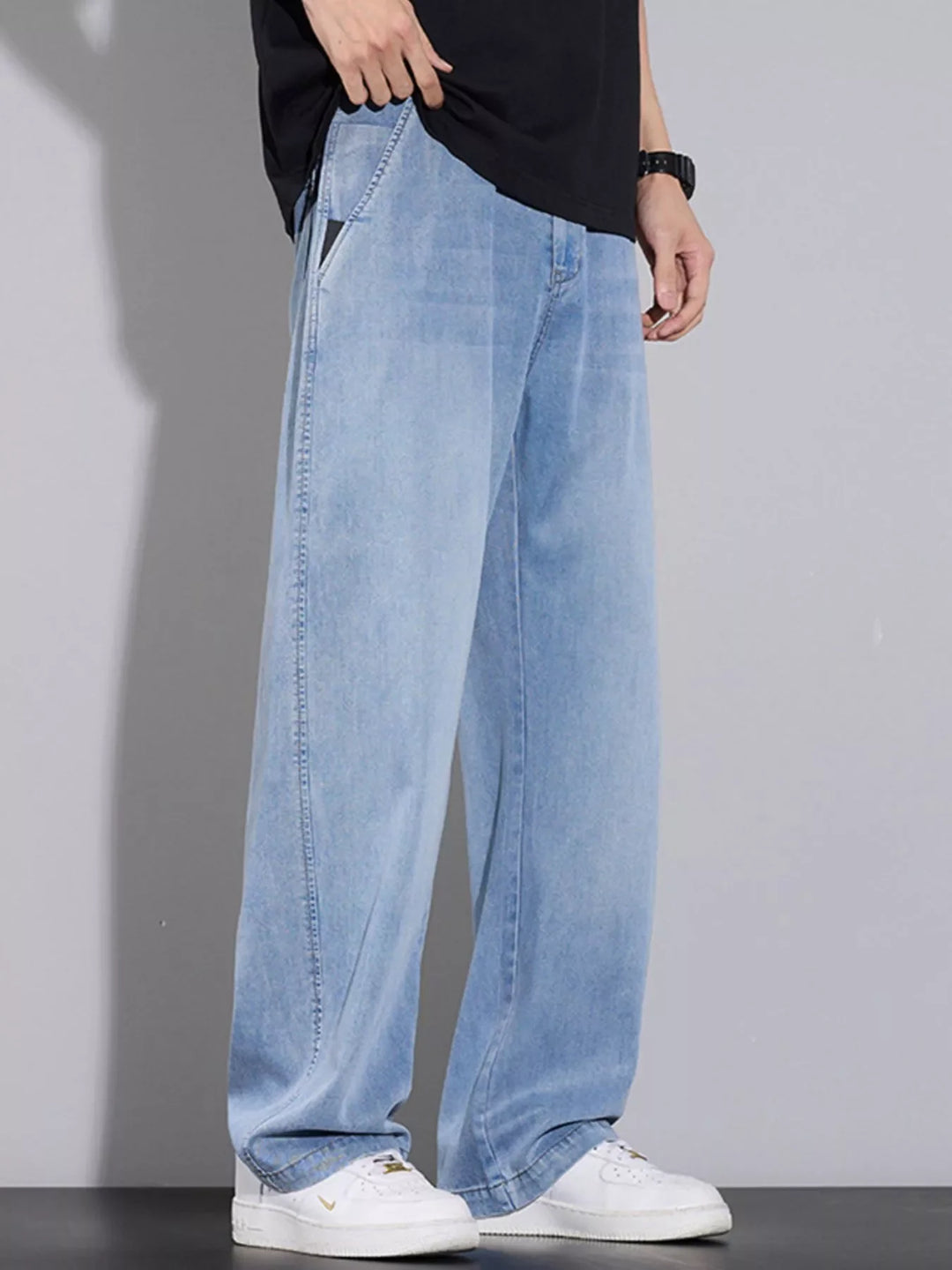 Men's Wide Leg Relaxed Fit Jeans