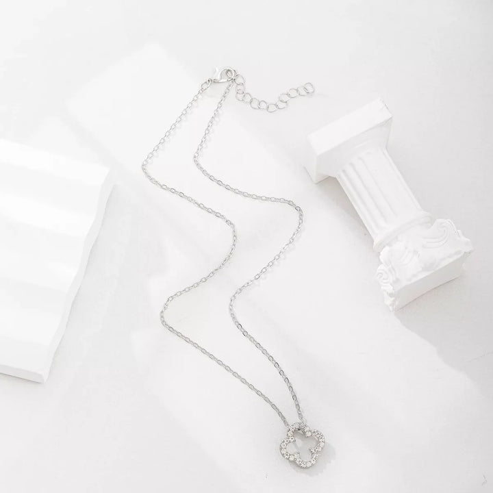 Clover Pendant Necklace
