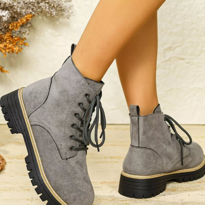 Round Toe Lace Up Boots