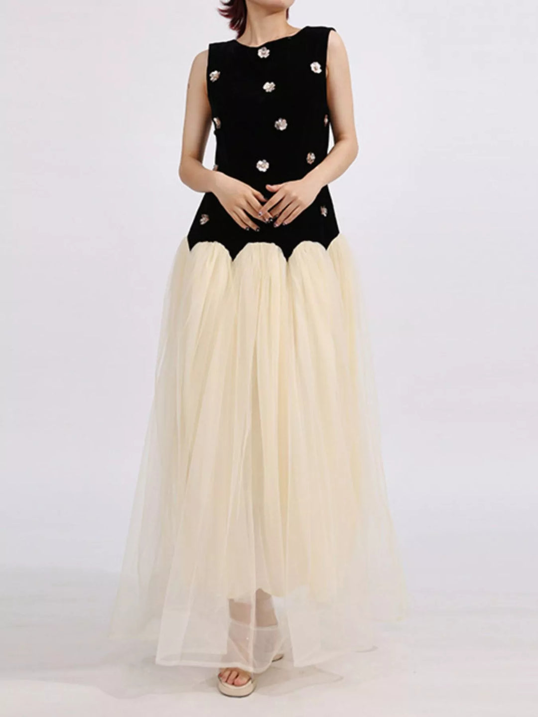 Contrast Flower Sleeveless Tulle Maxi Dress