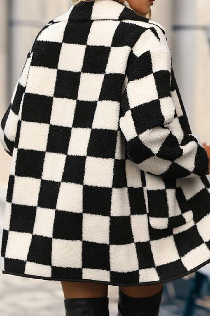 Veste polaire boutonnée à col et poches latérales à carreaux noirs