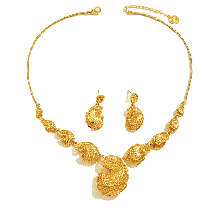Hot Selling Cross-border European American Women 2Pcs Jewelry Set, Niche Electroplated Gold Metal Design, Light Luxury Matching Necklace & Earrings For Ladies