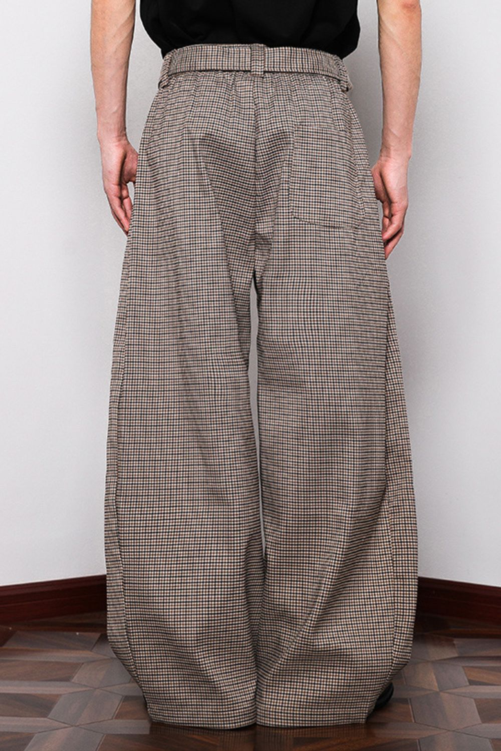 98a31682-3ace-42da-b8dc-3dcb564a4225-Max