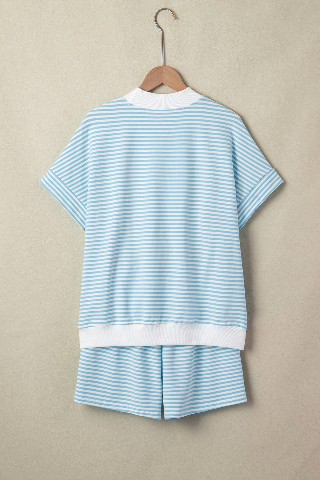 Sky Blue Stripe Cuffed Sleeve Contrast Mock Neck Tee Casual 2pcs Short Set