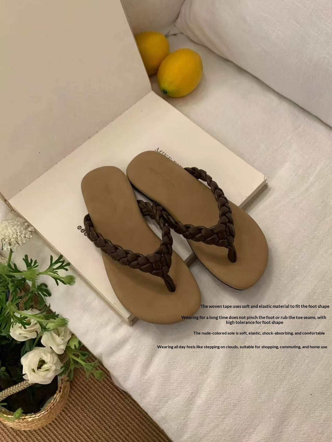 Retro Flat Minimalist Woven Flip-flops