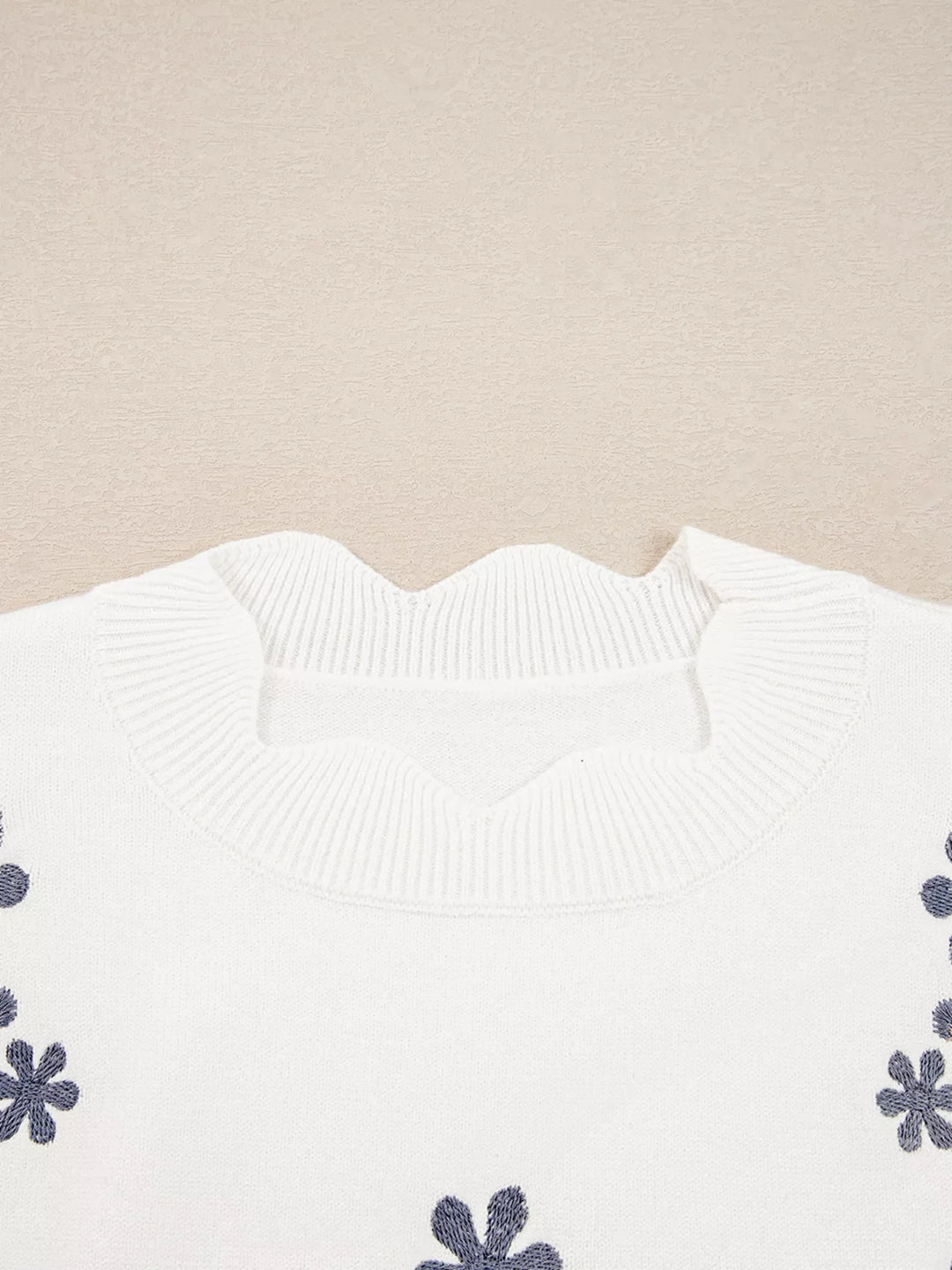 Floral Embroidered Scallop Hem Cropped Sweater