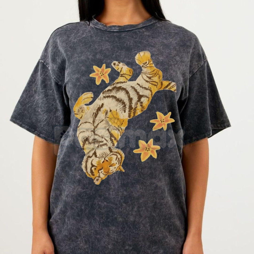 Lazy Tiger Unisex Vintage Washed Tee – Oversized Animal Graphic Shirt, Chill Streetwear