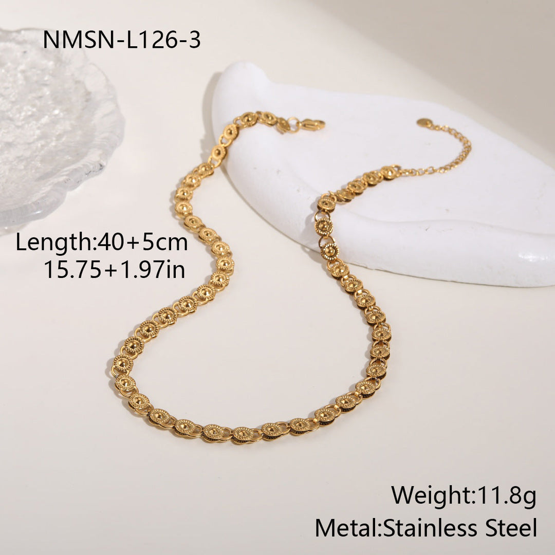 Personalized High Grade Hollowed Heart Shape Stainless Steel Necklace 18K Gold Plating Exaggerated Bracelet Hand Jewelry