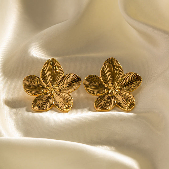 French Court Matte Retro Gold Stainless Steel Floral Metal Stud Earrings High Grade Earrings Earrings Accessories