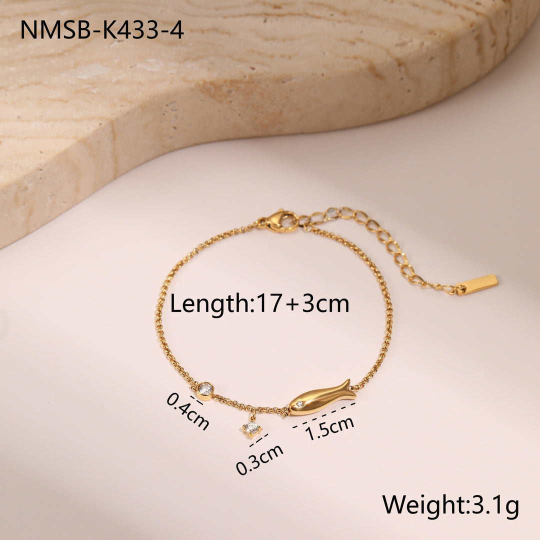 Titanium Steel Bracelet 18K Gold Plating Zircon Star Embellished Exquisite Light Luxury Hand Jewelry