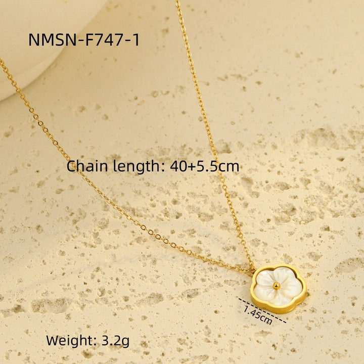 Light Luxury Necklace Fashionable Floral Clavicle Chain Small Fresh High Grade Embellished Necklace Necklace Women