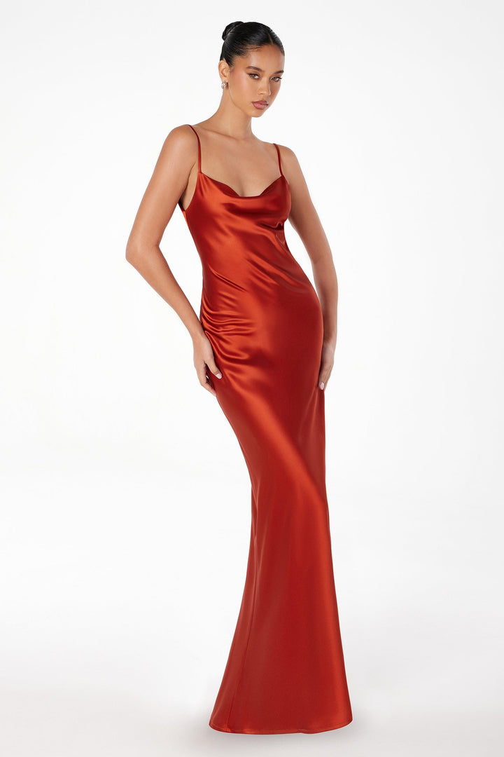 Astee T2000 Sleeveless Versatile Open Back Gown