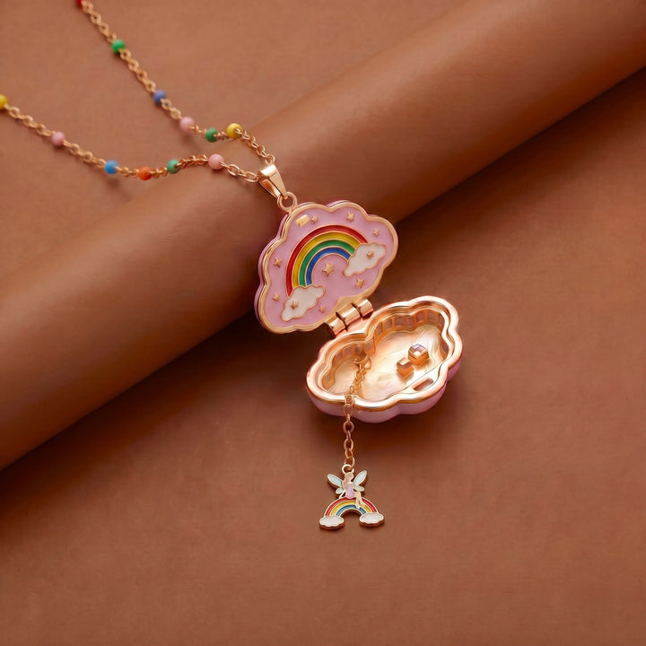 Cloud-shaped Open-and-close Pendant Necklace