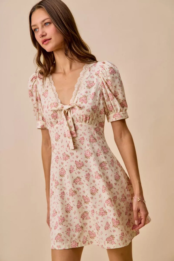 SO ME Floral Lace Trimed  Short Sleeves Mini Dress