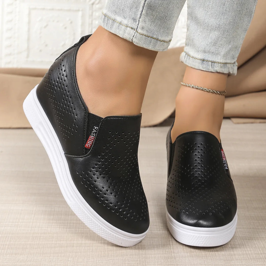 Round Toe Platform Loafers