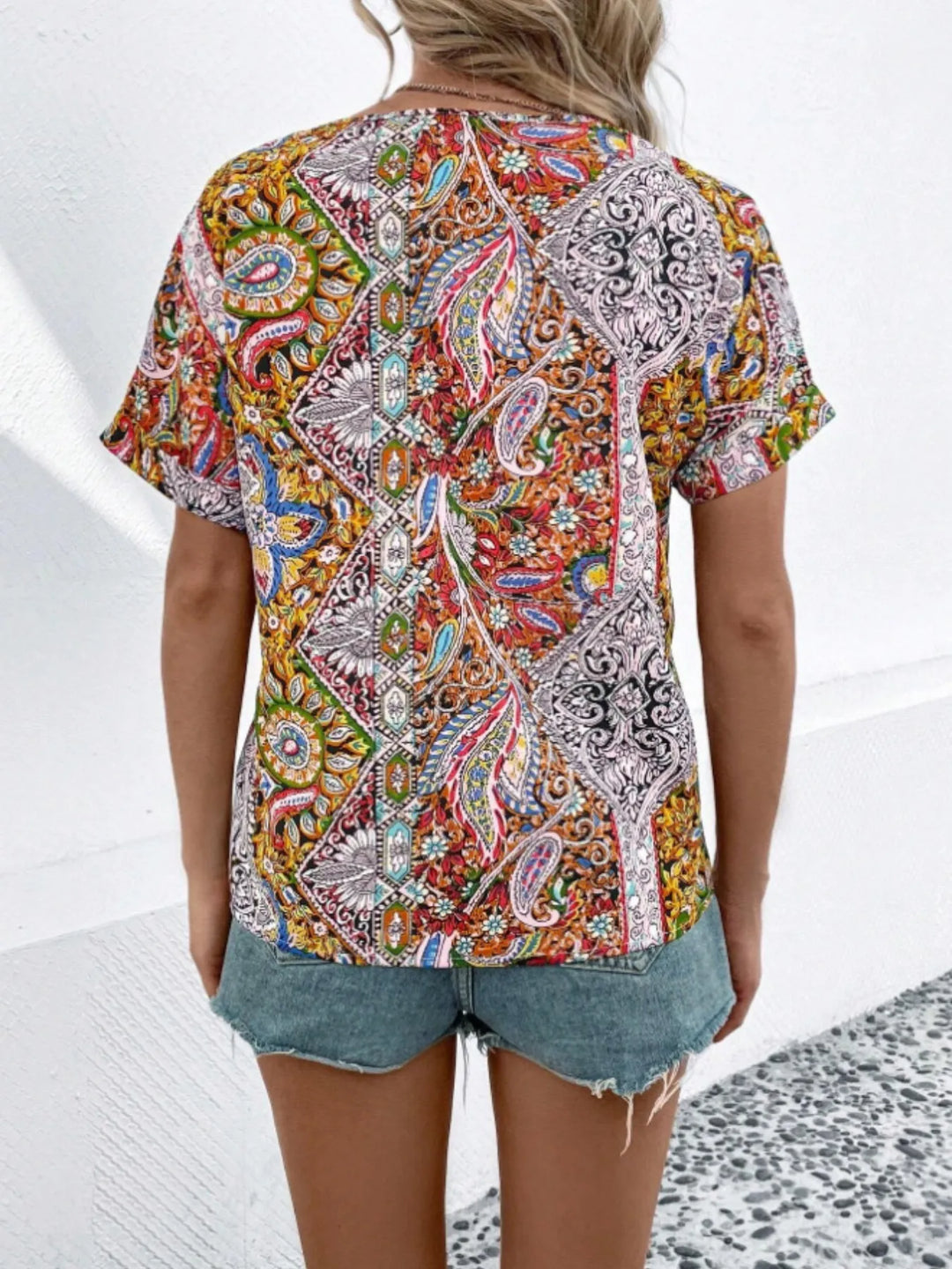 Bohemian Paisley Print V-Neck Short Sleeve T-Shirt