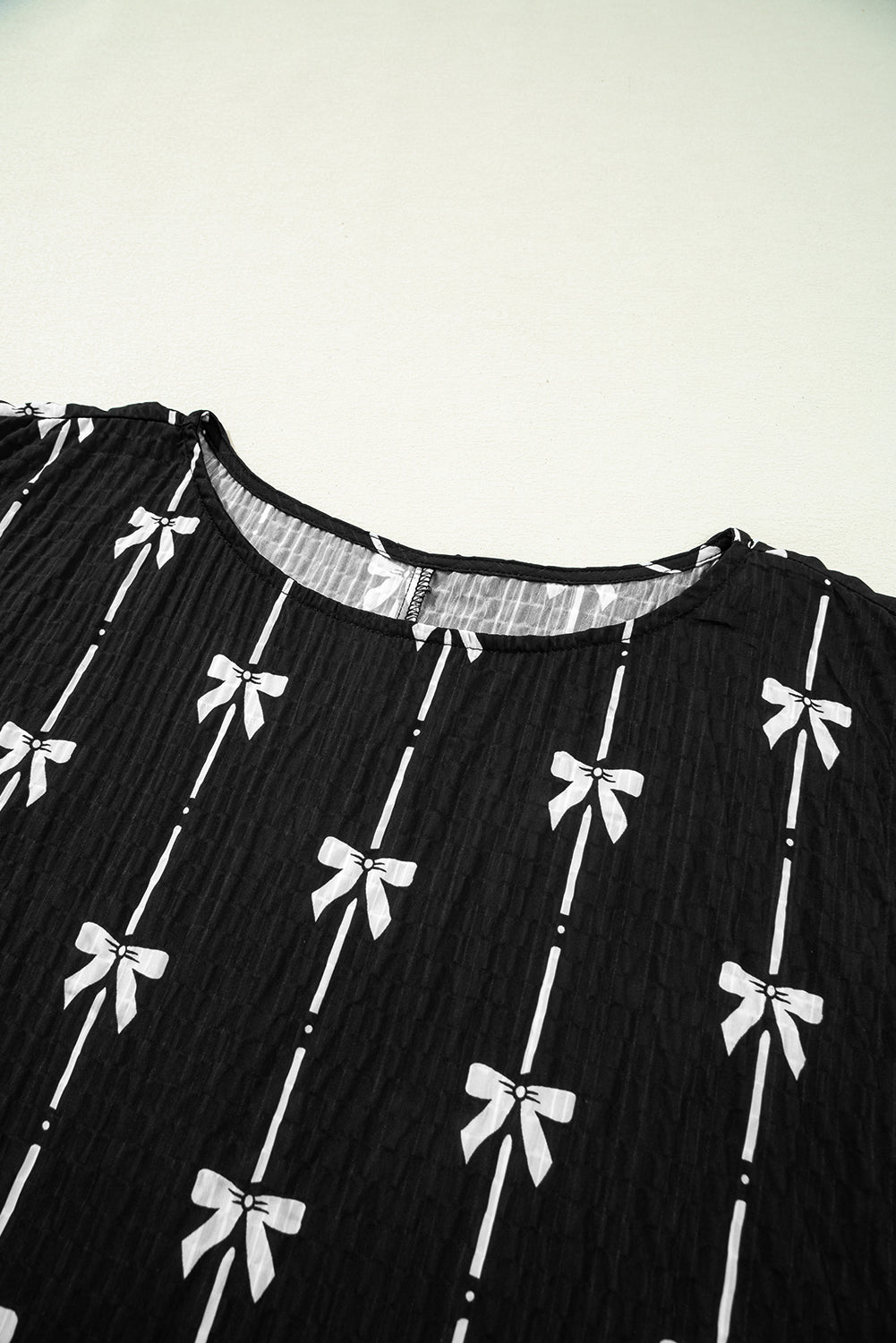 Black Bow Print Puff Short Sleeve Top
