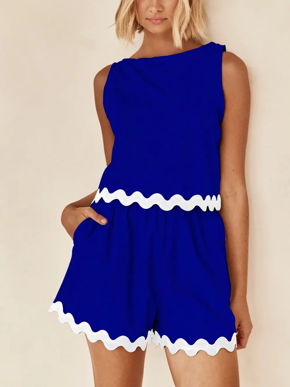 Contrast Trim Round Neck Tank and Shorts Set