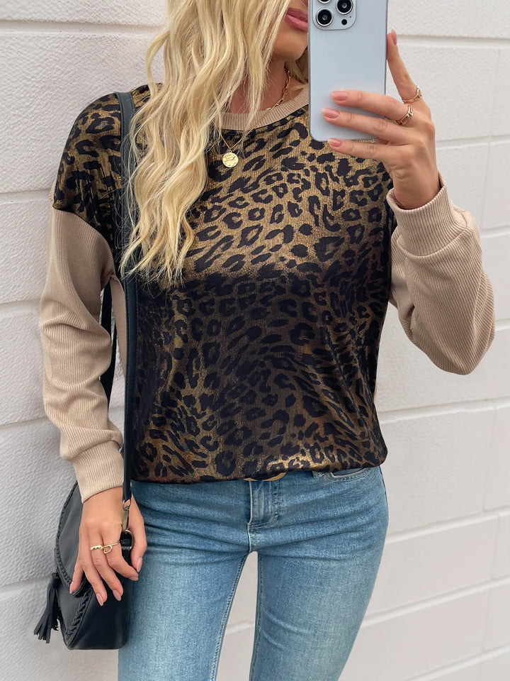 Leopard Round Neck Long Sleeve Sweatshirt