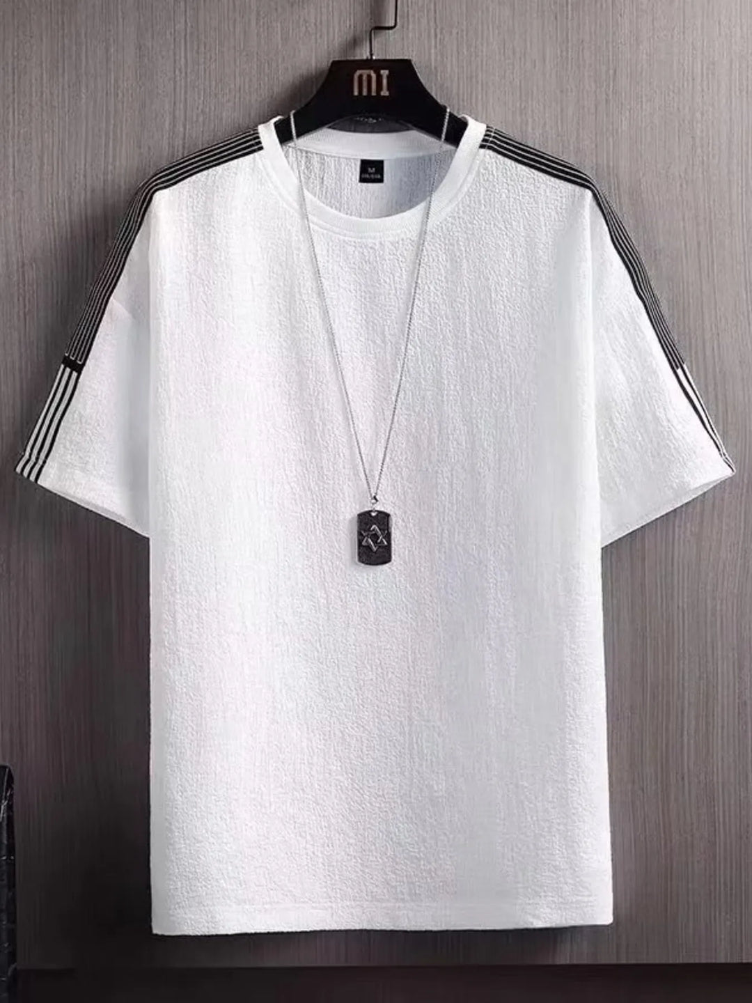 Men's Plus Size Textured Round Neck T-Shirt