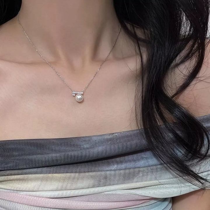 Pearl Pendant Necklace