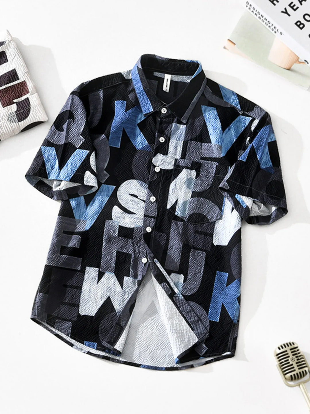 Men's Printed Button Up Short Sleeve Shirt