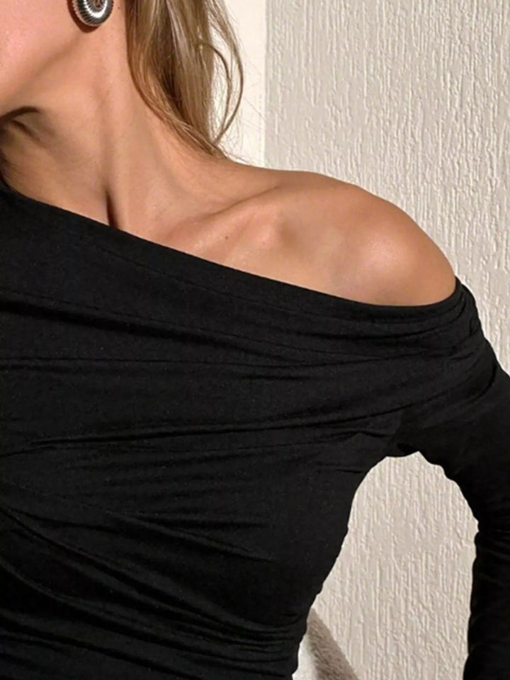 Off-Shoulder Ruched Long Sleeve T-Shirt