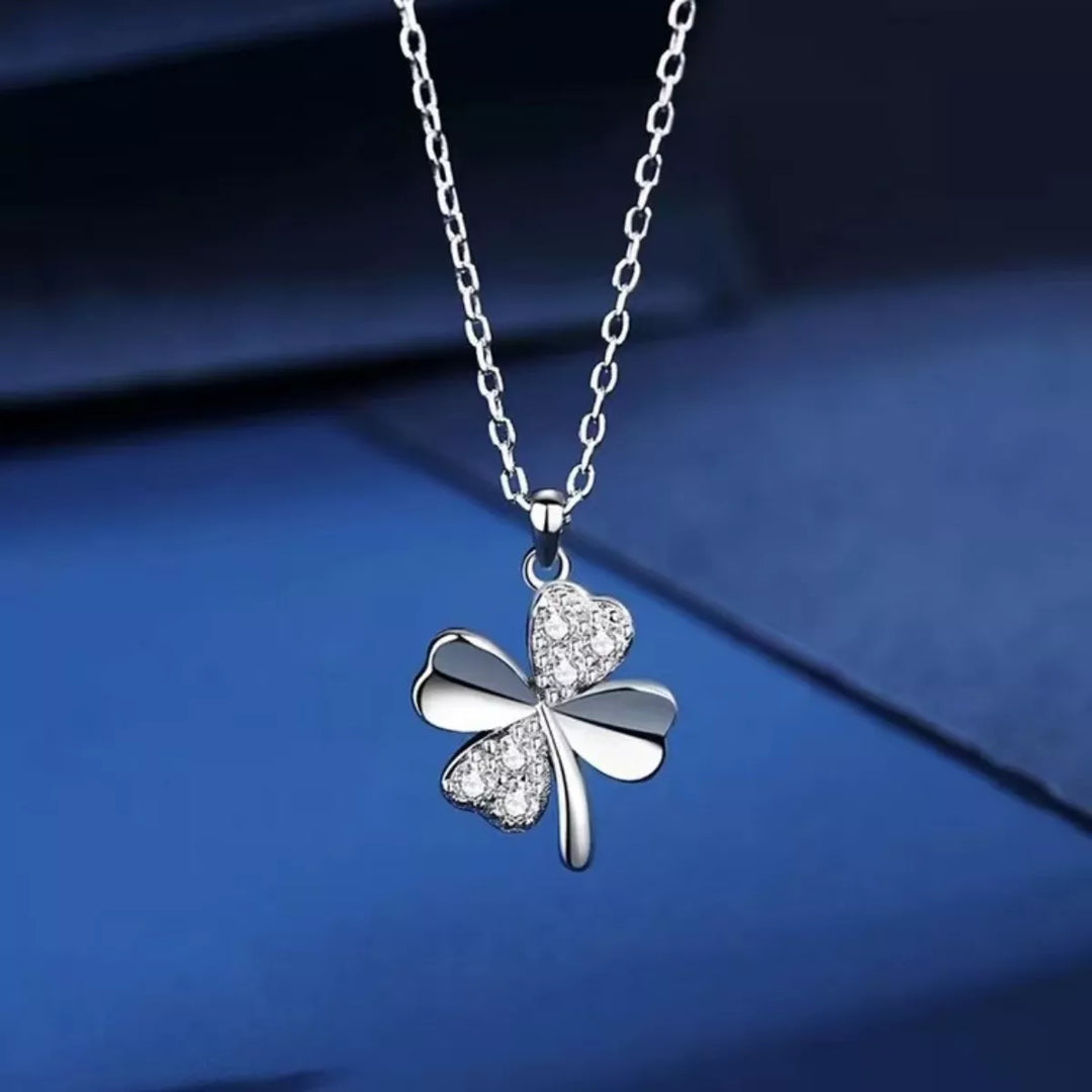 925 Sterling Silver Zircon Clover Pendant Necklace