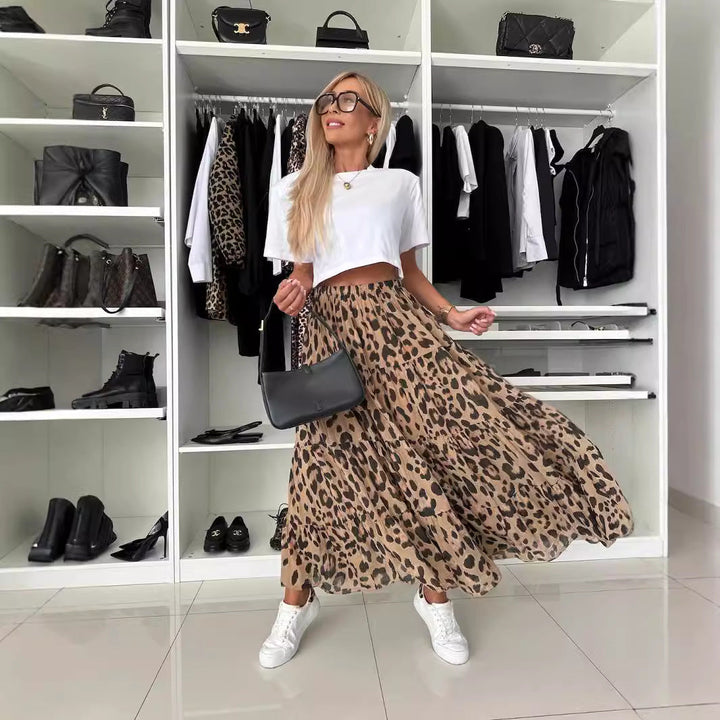 New Autumn Skirt With A Leopard-print Design